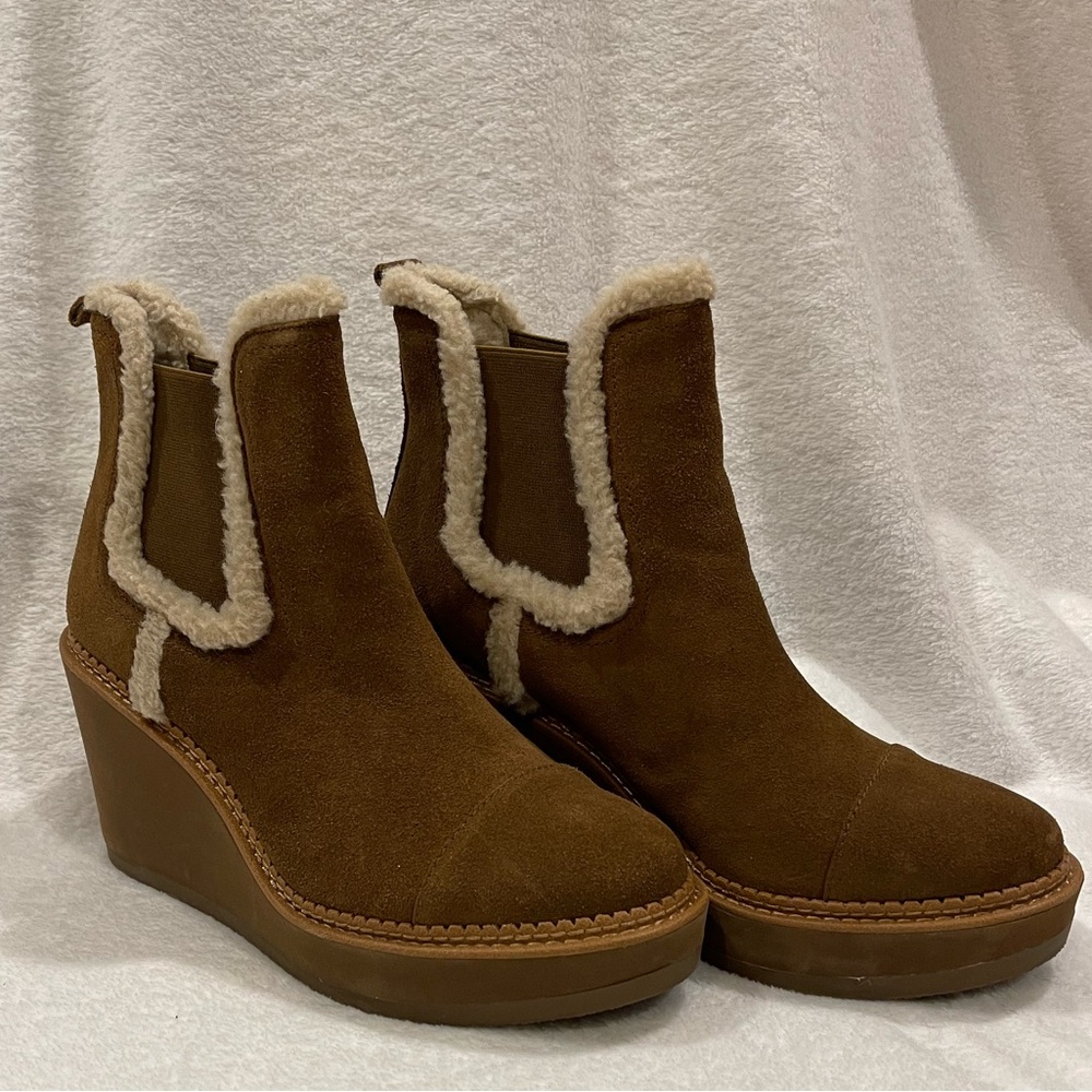 Nearly new! Sam Edelman Suede Wedge Boots. Sz 9.5